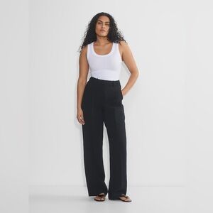 Effortless Pant - curve fit Aritzia